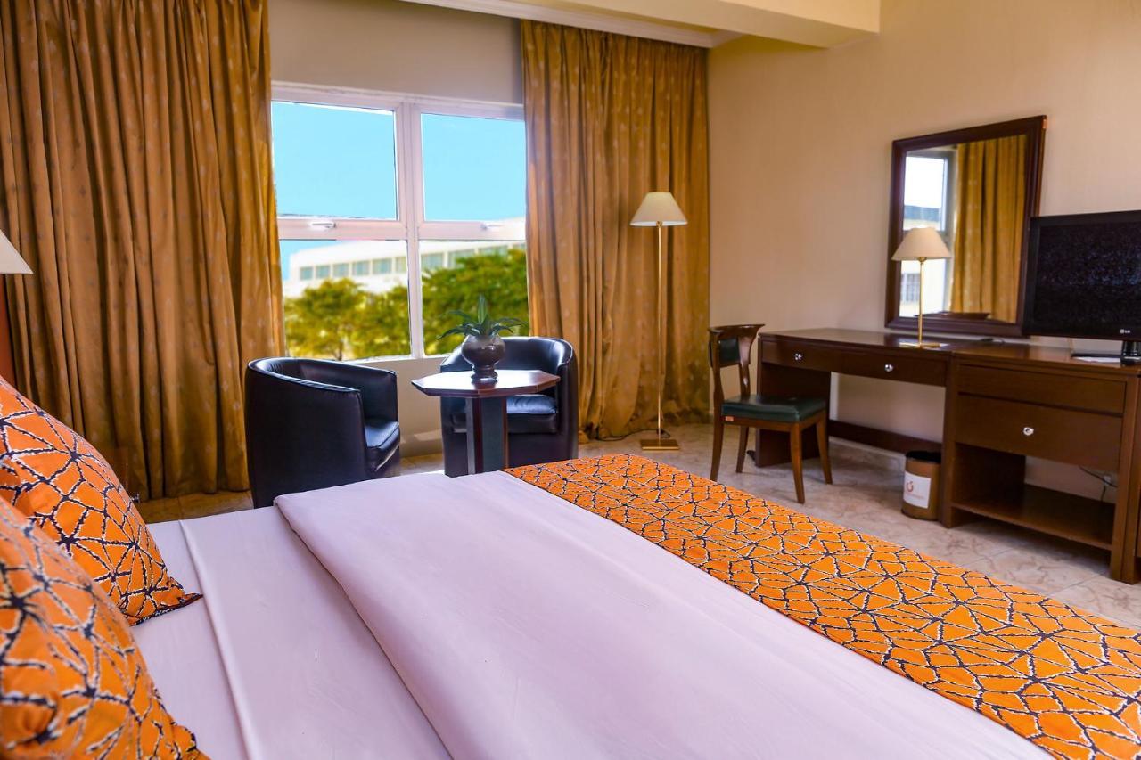 Transcorp Hotels Калабар Экстерьер фото