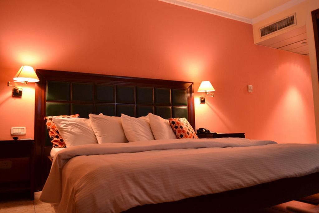 Transcorp Hotels Калабар Номер фото
